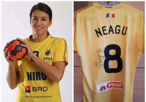 Vedetele și-au donat tricourile în scopuri caritabile. Cristina Neagu, Gardoș, Dorin Rotariu, Ovidiu Hațegan și Alex Bologa, pe lista celor cu inimă mare / FOTO