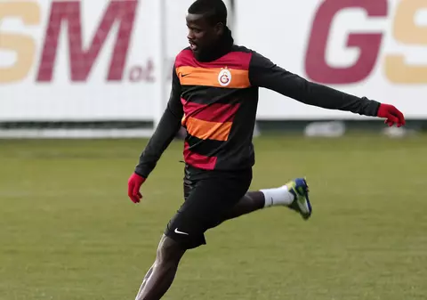 Emmanuel Eboué a vrut să se sinucidă! Fotbalistul ivorian a dezvăluit motivele depresiei