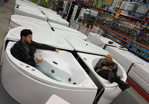 FOTO EXCLUSIV / Liviu Vârciu și Vica Blochina sunt nebuni de legat. Așa chiar nu i-ai văzut niciodată