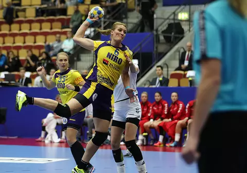 România - Cehia 30-28, la CE de handbal. Victorie cu inima în gât. Lupoaicele, la un pas de semifinale! Acolo e deja Norvegia / LIVE BLOG&FOTO