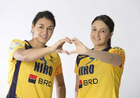 Handbal. Jucătoarele naționalei României vor evolua la Campionatul European în tricouri imprimate cu lupul dacic