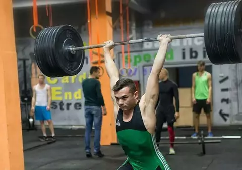 Turnăm medalii pe bandă: Darius Suiugan, de trei ori bronz la Europenele de haltere pentru tineret