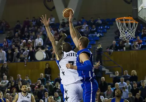 BC Mureș a învins liderul U Cluj, în Liga Națională masculină de baschet