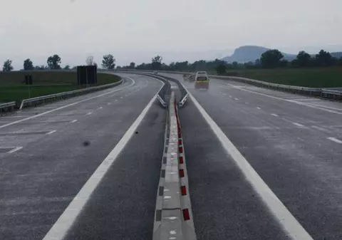 S-a deschis un nou tronson din autostrada Sibiu-Nădlac