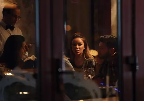 FOTO EXCLUSIV/ Până comandă Bianca Drăgușanu, Victor Slav se plictisește de moarte. Viața alături de o divă!