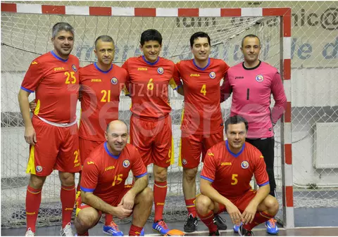 Burleanu a jucat fotbal la Buzău. Iată cum stă echipamentul pe șeful FRF / FOTO & VIDEO