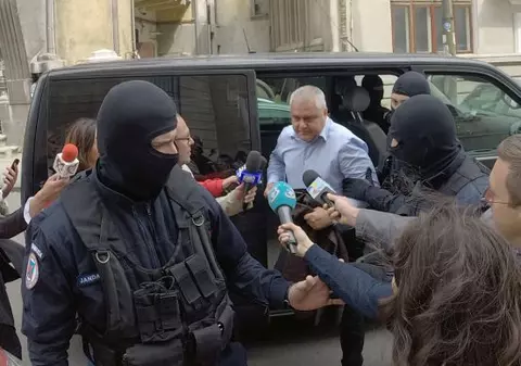 Super-directorul iubit de patru premieri împărțea mape de un milion de euro. Georgian Surdu și-a făcut până și soția parlamentar