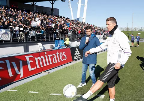 Peste 5.000 de fani au asistat la ultimul antrenament cu public efectuat de Real Madrid în anul 2016 / GALERIE FOTO
