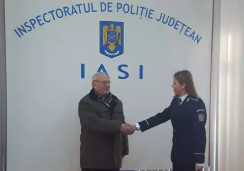 Un bărbat a returnat 16.000 de lei găsiți la cumpărături. Cine a revendicat banii