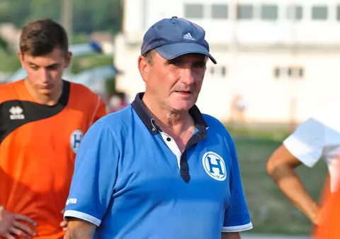 Cine a spus primul ”Ai, n-ai mingea, tragi la poartă!”. Restatutăm adevărul: Victor Roșca, fostul antrenor al Petrolului, a rostit celebra frază / INTERVIU. Alte ”perle” din fotbal!