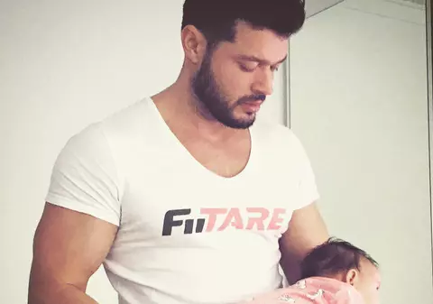 Victor Slav e ca un frate mai mare pentru fiica sa