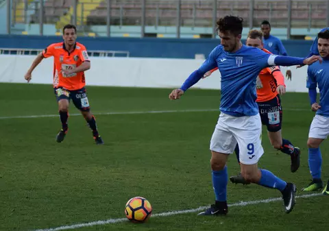 CSU Craiova, două victorii într-o zi! Astra a luat un Pogon, iar Şumudică a sărit la gâtul arbitrilor. Budescu, titular