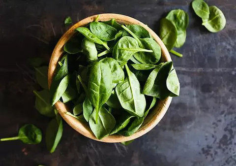 10 alimente verzi pe care să le consumi zilnic