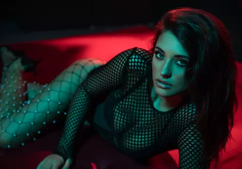 Antonia lansează piesa Dor de tine împreună cu videoclip oficial