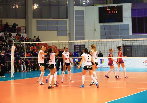 Alba Blaj a suferit a treia înfrângere în grupa B a Ligii Campionilor la volei. Joi evoluează CSM Târgoviște