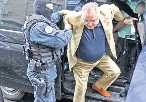 EXCLUSIV / Dan Adamescu, autopsie în regim de maximă siguranță! Legiștii au purtat echipament special de protecție ca să nu se infesteze