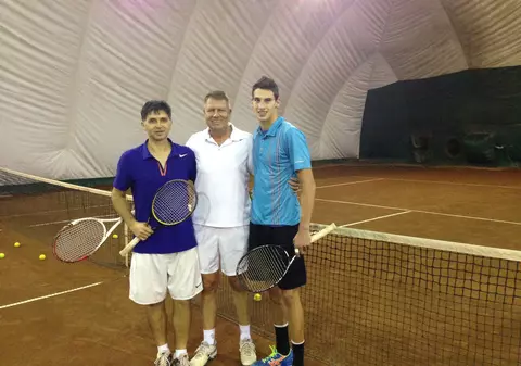 Povestea unui blat la tenis: ”Serveau la 3 metri în afara careului de serviciu, făceau duble greșeli, tocmai ca să piardă”!