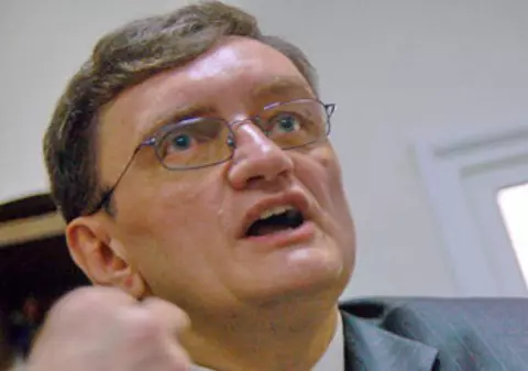 EXCLUSIV / Avocatul Poporului dă vina pe sindicaliști că nu i-au transmis informațiile necesare să atace ”revoluția fiscală” la CCR