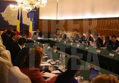 UPDATE / Bugetul de stat pe 2017, amânat de Guvern până săptămâna viitoare, după ședința CSAT. Reacția Administrației Prezidențiale