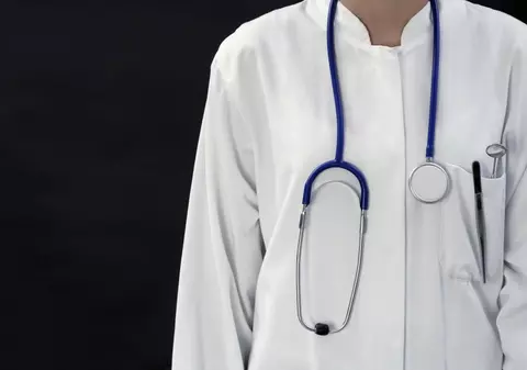 Ai abonament la o clinică privată? Vei fi scutit de plata impozitului, în limita a 400 de euro pe an