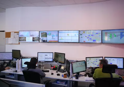 Chiar dacă apare o avarie, clienţii nu rămân cu robinetele seci, datorită reţelei circulare inteligente a Bucureştiului