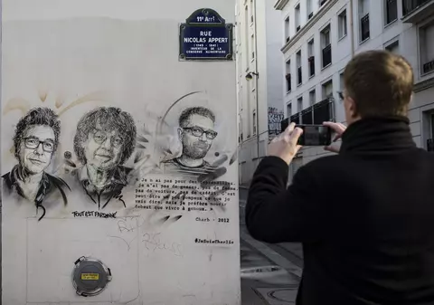 Ceremonie la Paris | Franța comemorează victimele atacului de la Charlie Hebdo