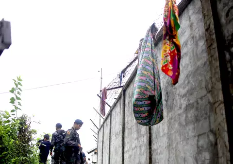 Peste 150 de deţinuţi au evadat în urma unui atac într-un penitenciar din Filipine. Șase au murit, opt au fost prinși