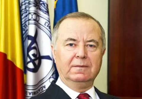 Ministrul Educației anunță inspecții în toate școlile: Ieri a căzut un tavan şi ne aşteptăm ca mâine să cadă toată şcoala. Asta e starea!