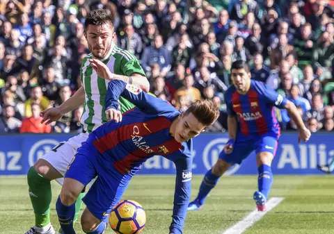 Toșca a glumit după primul joc la Betis, chiar împotriva Barcelonei: ”Luis Suarez n-a încercat să mă muște!”