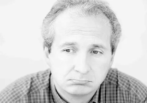 Deși am 55 de ani, mama mă ține încă în puf