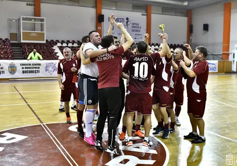 Rapid, file de poveste! Rapid Old Boys a câștigat triunghiularul cu veteranii Sportului și naționala artiștilor