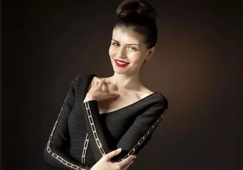 Cum arăta Monica Gabor pe vremea când era doamna Columbeanu. Trasformarea spectaculoasă a vedetei