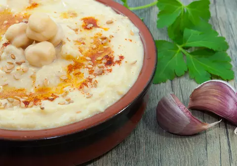 Humus cu doar 8,50 lei. Libertatea te ajută să găteşti ieftin şi bun