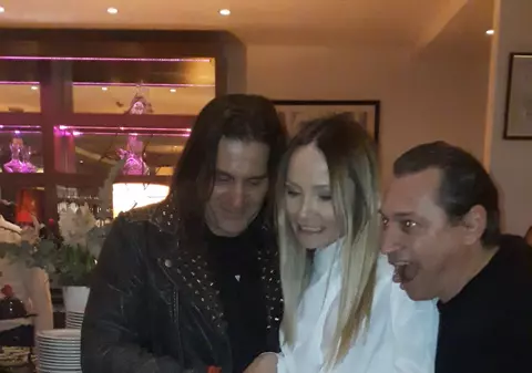 EXCLUSIV/ Petrecere de 5 stele. Marian Ionescu și-a servit invitații cu fructe de mare livrate cu avionul din Franța după botezul fiului său