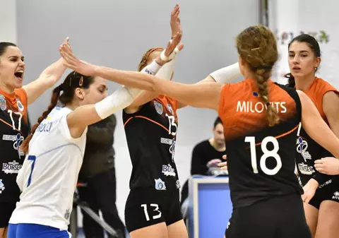 Cinci victorii la zero în Divizia A1 feminină de volei. Favoritele s-au impus