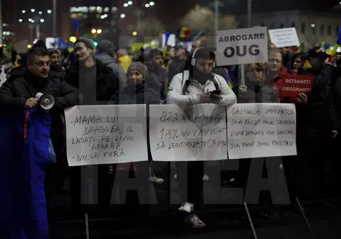 UPDATE. Record în a cincea zi de proteste. 330.000 de oameni au ieșit în stradă în toată țara /FOTO&VIDEO