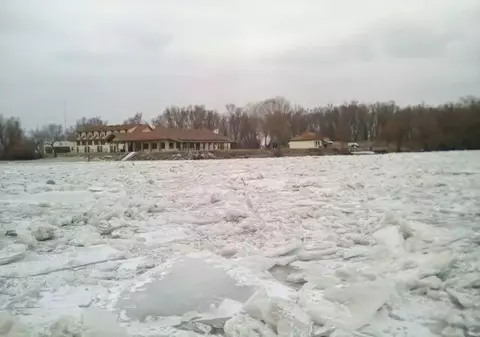 Apel disperat din Delta Dunării: Locuitorii din Sfântu Gheorghe, complet izolați, din cauza sloiurilor de gheață