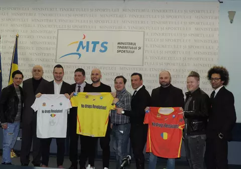 Naționala artiștilor a luat poziție la Ministerul Tineretului și Sportului: demonstrații împotriva drogurilor