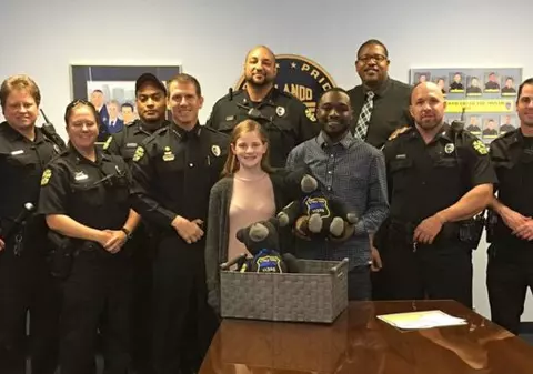 Gest impresionant făcut de o fetiță, pentru familiile polițiștilor căzuți la datorie