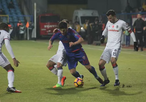 Karabukspor a învins liderul din Turcia. Patru români au fost pe teren la gazde