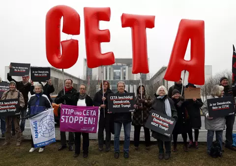 Acordul CETA va fi contestat la Consiliul Constituțional al Franței