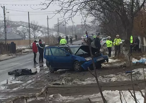Accident în județul Bacău. Trei oameni au murit și alți trei au fost răniți