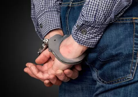 O polițistă din Capitală a fost agresată sexual de un tânăr! Individul a fost lăsat în libertate de procurori