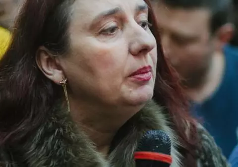 Cine este Luiza Căzănescu, cea care a atacat Ordonanța 14 în instanță