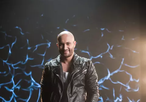 Mihai Bendeac s-a gândit la sinucidere. "M-am trezit pe jumătate ieșit pe geam, la etajul 9"