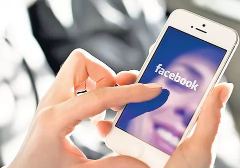 Un bărbat a fost condamnat pentru că a dat like unui articol pe Facebook