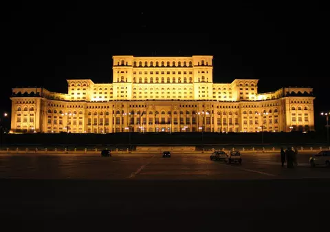 Ora Pământului 2017 | Consumul de energie electrică a scăzut cu 6% în „Ora Pământului”