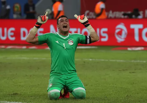 Cine e eroul Egiptului de la Cupa Africii: la 44 de ani, portarul El Hadary și-a calificat echipa în finală!