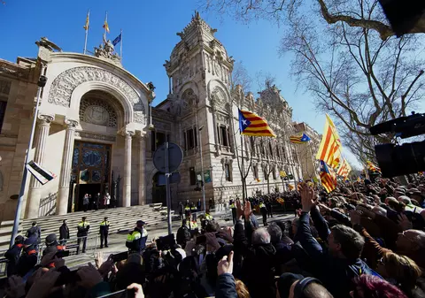 Manifestație în Barcelona, unde a început procesul fostului lider al Cataluniei