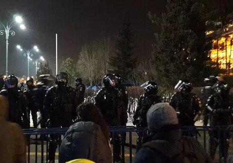 Parlamentarii vor să le dea puteri sporite jandarmilor. Cercetarea judiciară, percheziţionarea şi conducerea la sediu, printre noile atribuții